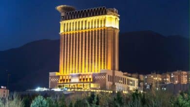 Espinas Palace Hotel in Tehran