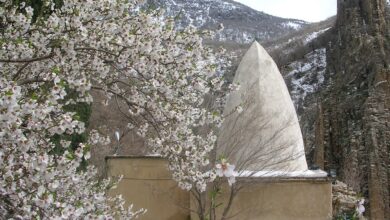 Baba Yadegar Shrine In Kermanshah